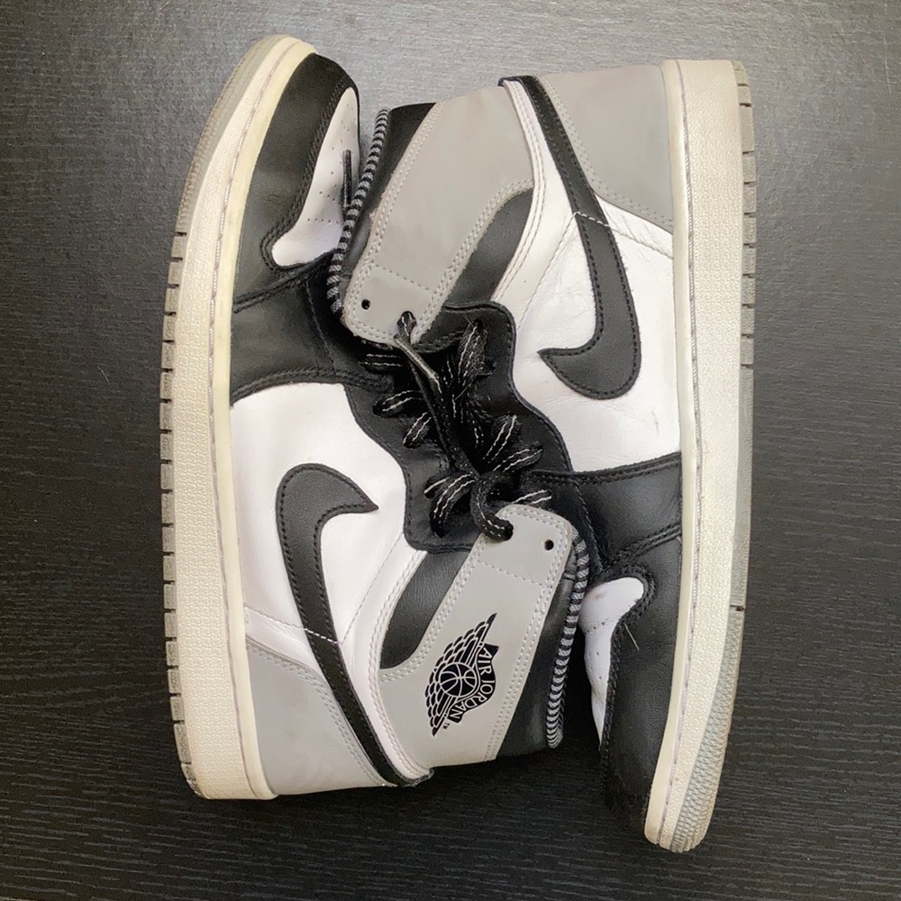 Nike air Jordan 1 barons size 9